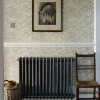 William Morris & Co. Tapet - Bachelor´s Button Silver